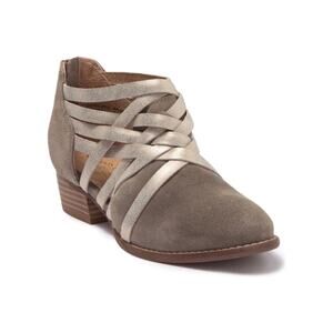 New Seychelles So Blue Bootie in Taupe Suede/Platinum Women's Size 6